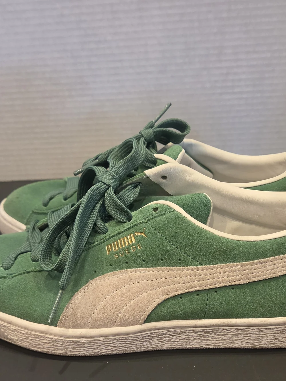 Puma Mens Green Suede Sneakers with White Formstripe
